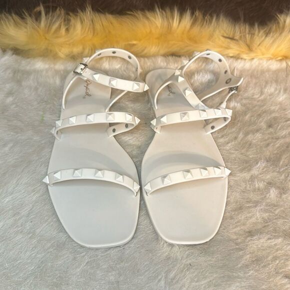 Qupid sandals (CCC) NEW - Picture 1 of 5